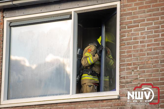 Brand in slaapkamer van woning aan de Passestraat snel geblust, oorzaak van de brand is onbekent. - &copy; NWVFoto.nl